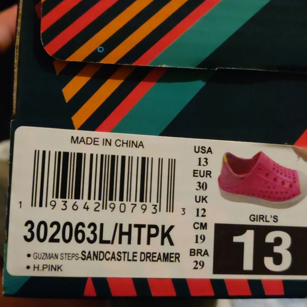 SKECHERS Foamies Guzman Steps - Sandcastle Dream size 13,2 girls